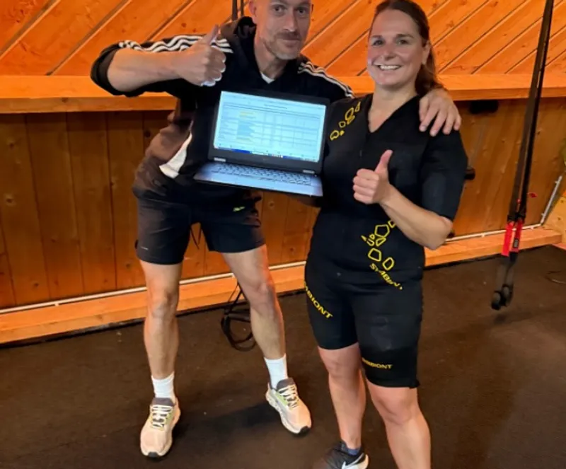 Kim voor en na resultaat vetpercentage Mechelen FastFit